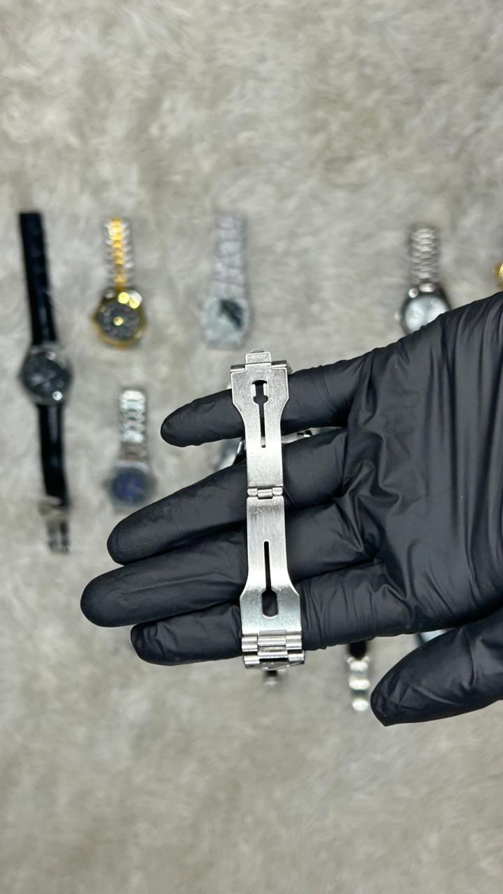 Rolex Datejust Two-Tone Automatic Watch – Black Dial with Diamond Markers